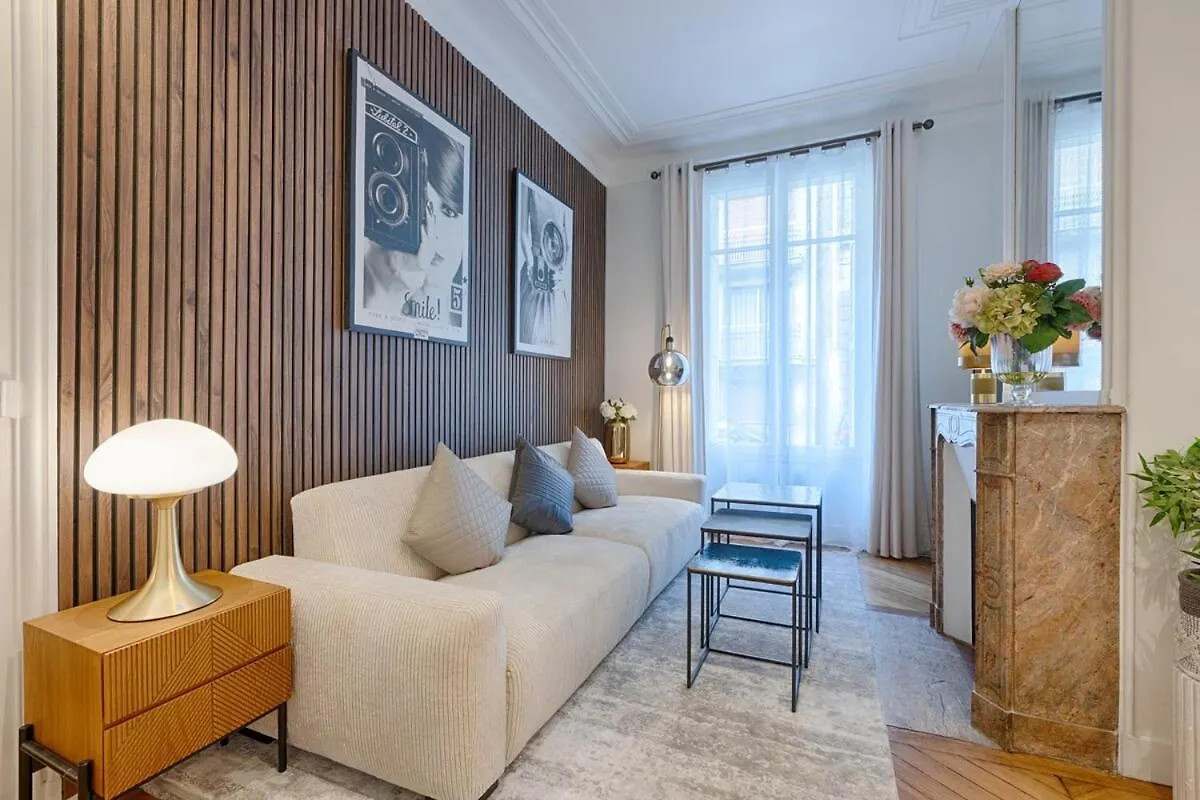Luxury Apartment 6P - Triangle D'Or Paris 0*,